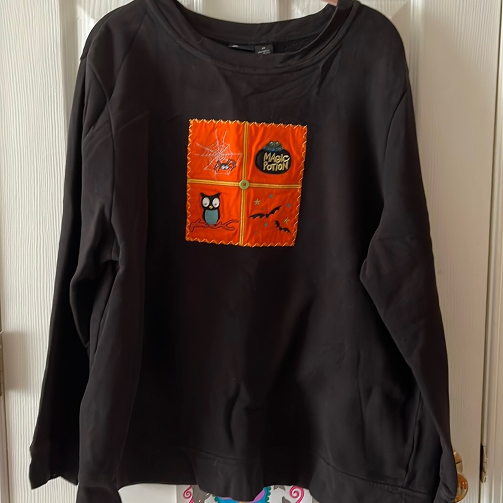 Holiday editions Halloween magic potion sweatshirt (2)